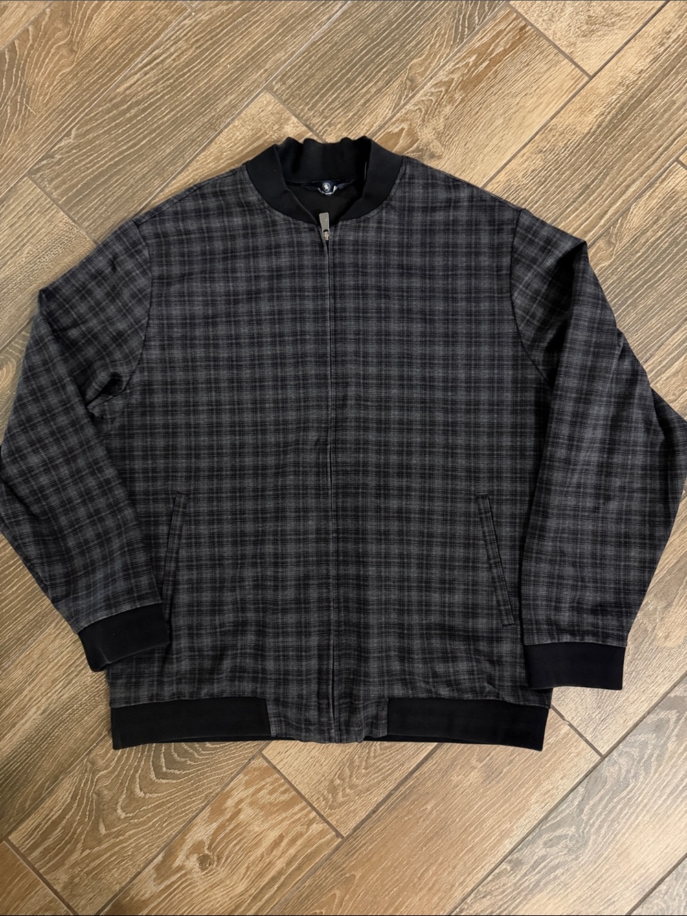 Hart Schaffner Marx Men's Black and Gray Plaid Zip-Up Sweater - XL